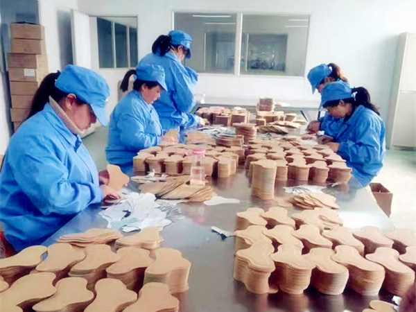 膏藥貼牌是什么意思？委托膏藥代加工的優(yōu)勢是什么？