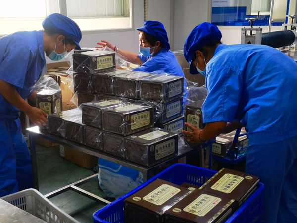 找膏藥代加工廠做加工貼牌和自己制作膏藥有什么區(qū)別？