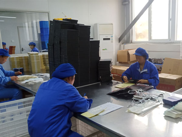 找黑膏藥加工廠家合作黑膏藥貼牌加工，要考慮這些問題